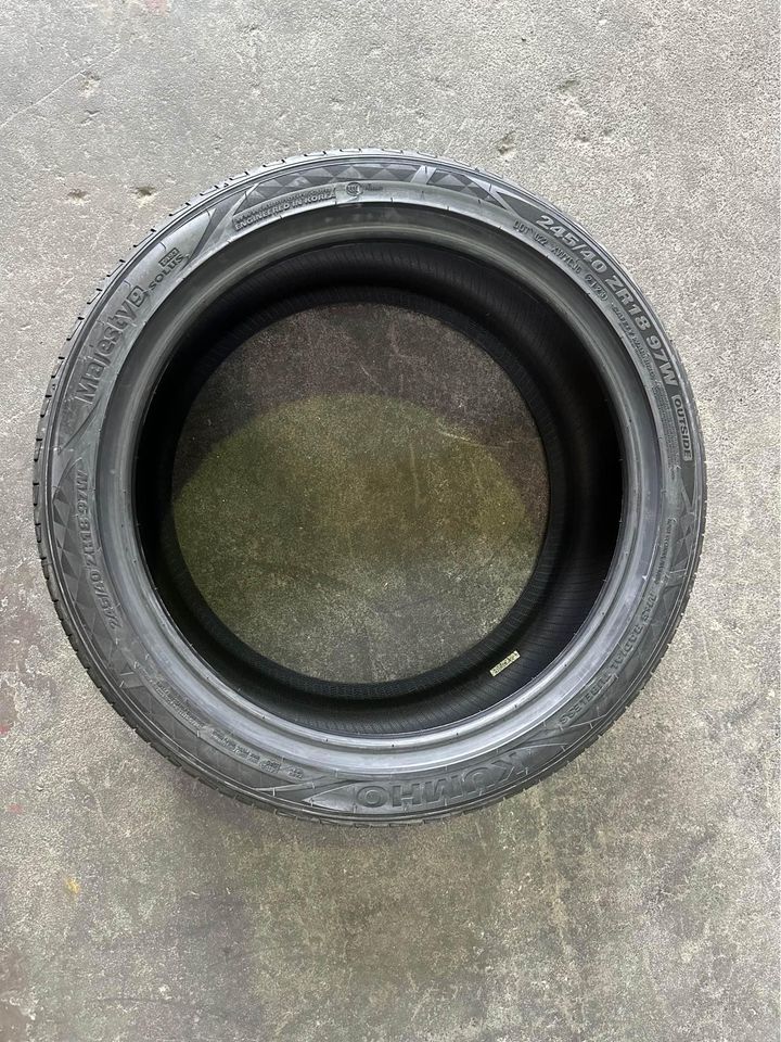 245/40R18 KUMHO TA93 MAJESTY9 TYRE