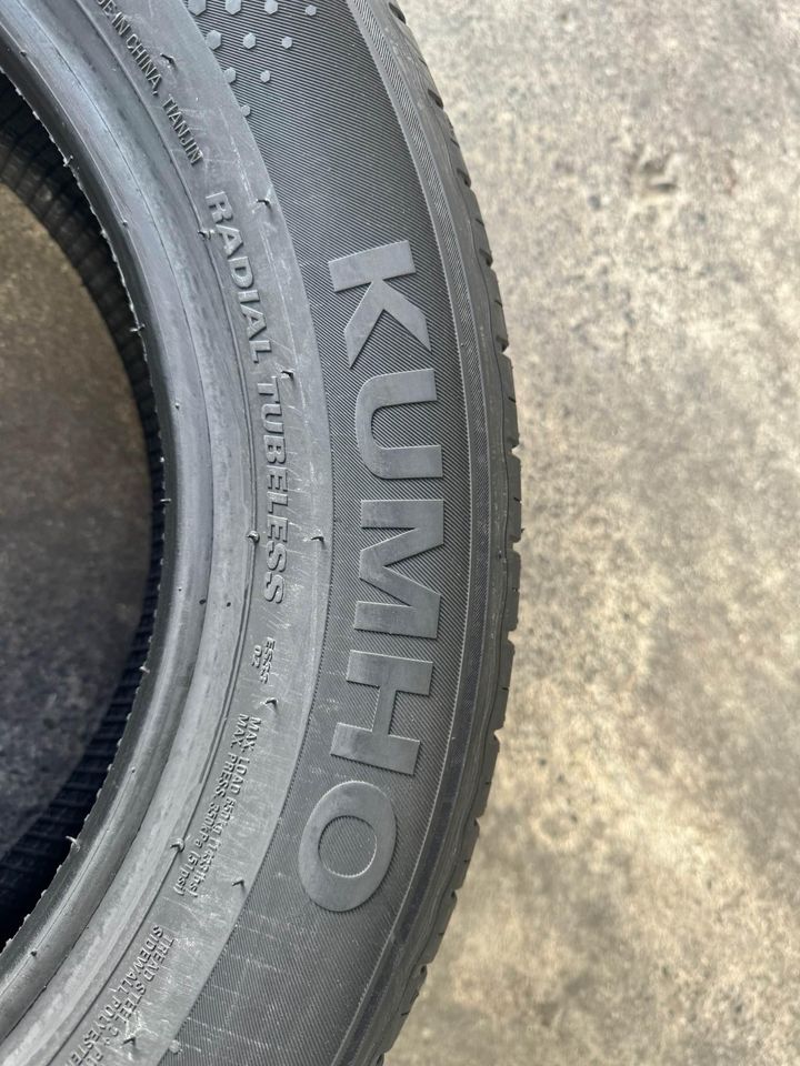 215/55R16 Kumho ES33 Ecowing 93V Tyre – Fuel-Efficient All-Season