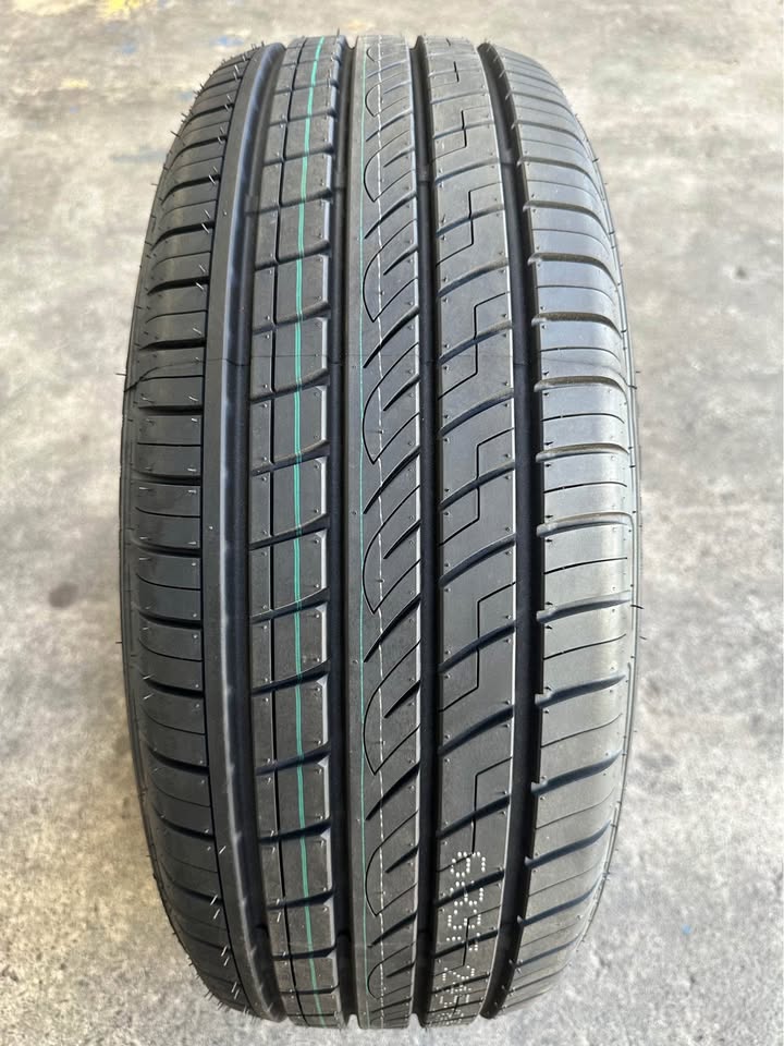 245/60R18 CSR SPORTCAT CSC-303 TYRE