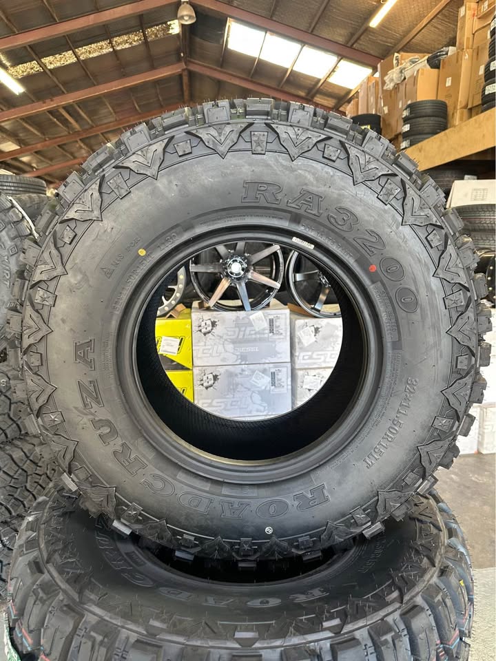 32X11.5R15 ROADCRUZA RA3200 MUD TYRE
