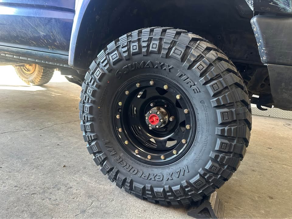 33x12.5R15 Sumaxx Mud Tyres & 15x8 Imitation Beadlock Steel Rims Combo Deal- Price Includes shipping to Mainfreight depot