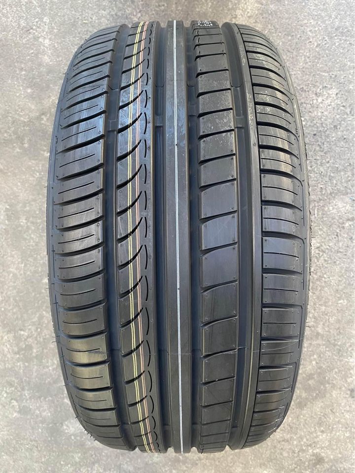 225/35R19 Fortune FSR-701 Tyre