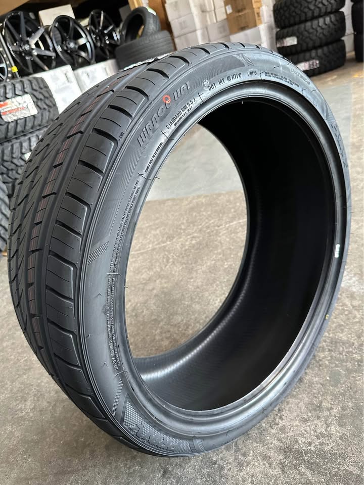 265/35R22 PRINX HiRACE HP1 TYRE