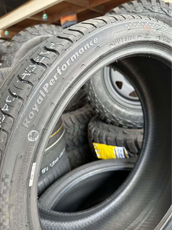 245/35R20 ROYAL BLACK ROYAL PERFORMANCE TYRE