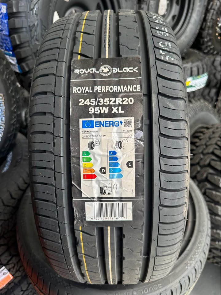 245/35R20 ROYAL BLACK ROYAL PERFORMANCE TYRE